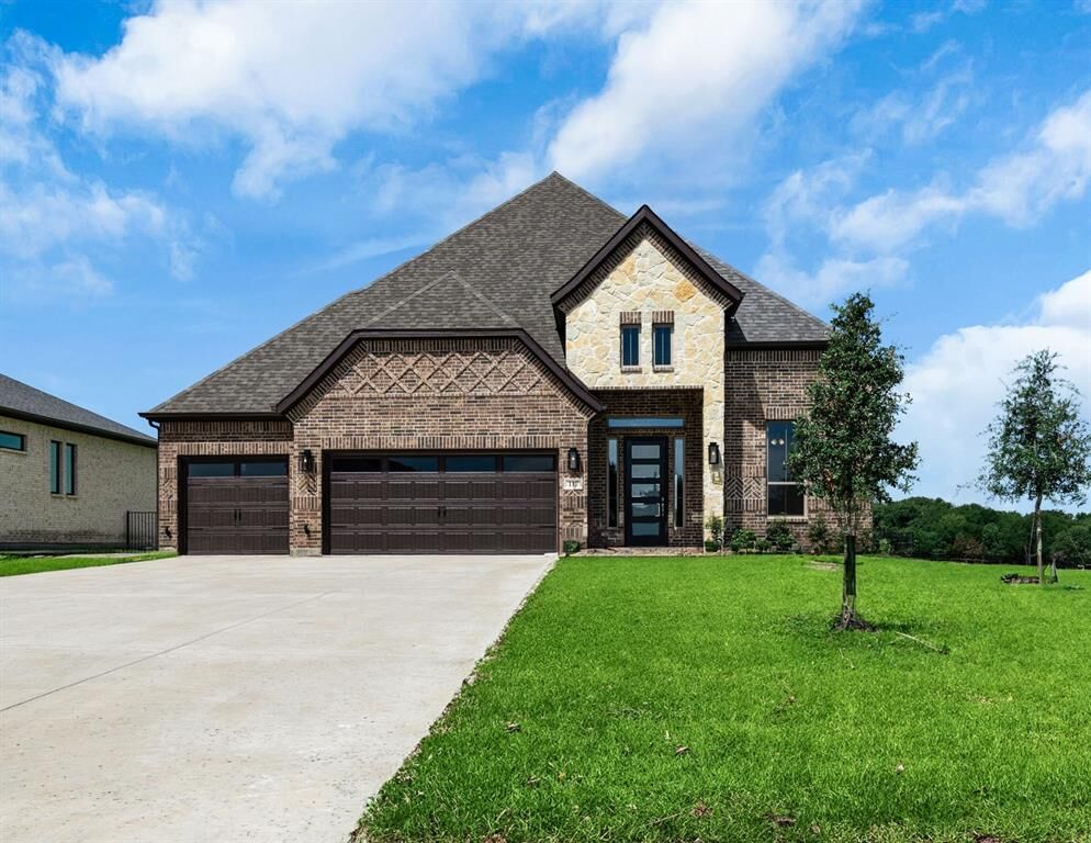 Property Photo: 117 Deep Water Court TX 75032