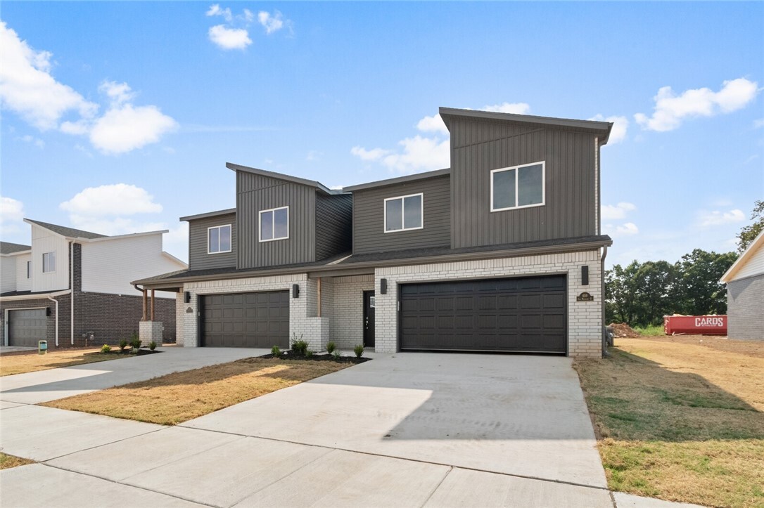 Property Photo: 650 Sun Meadows Loop AR 72719
