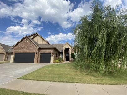 Property Photo:  15212 Amber Run  OK 73013 