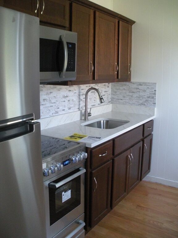 Property Photo:  113 Rockland Street #2  MA 02021 