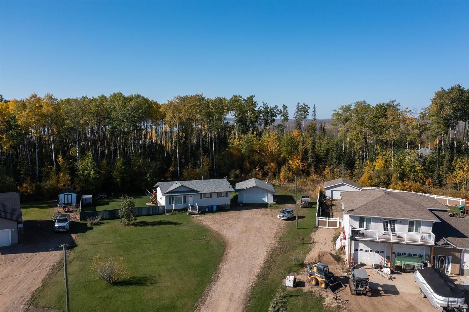 Property Photo: 121 Cheecham Court AB T0P 1J0