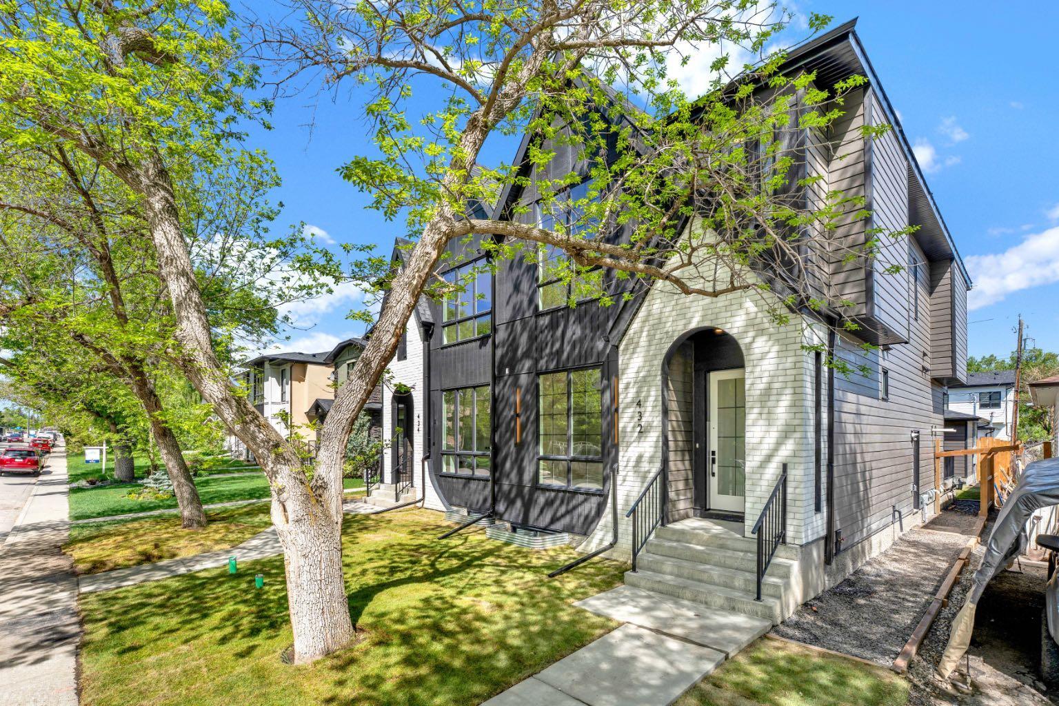 Property Photo:  432 23 Avenue NW  AB T2M 1S4 