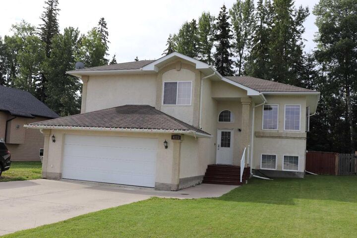 4111 15 Avenue  Edson AB T7E 0A5 photo