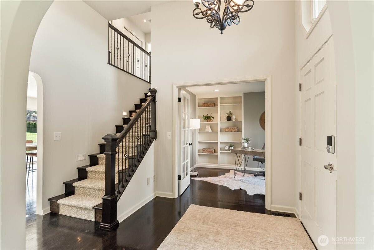 Property Photo: 25 W Anadar Place WA 98282