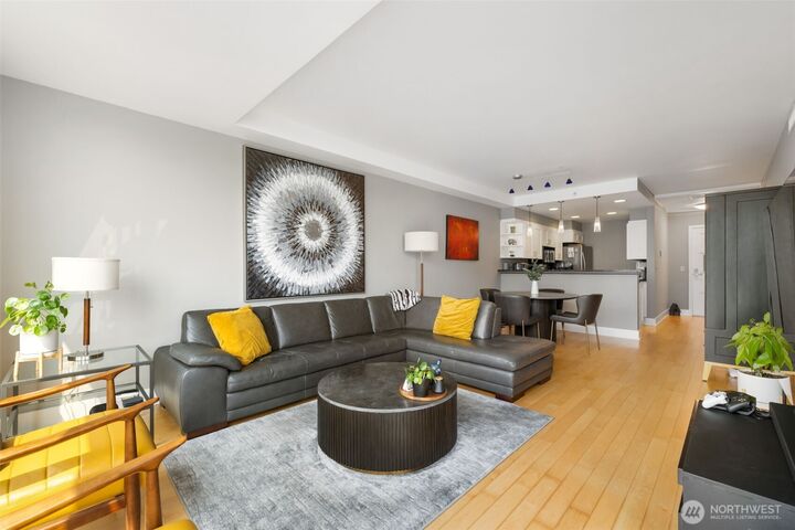 Property Photo:  360  Washington Ave 504  WA 98337 