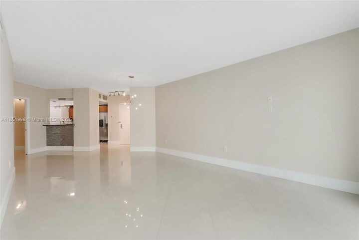 Property Photo: 9055 SW 73rd Ct 1710 FL 33156