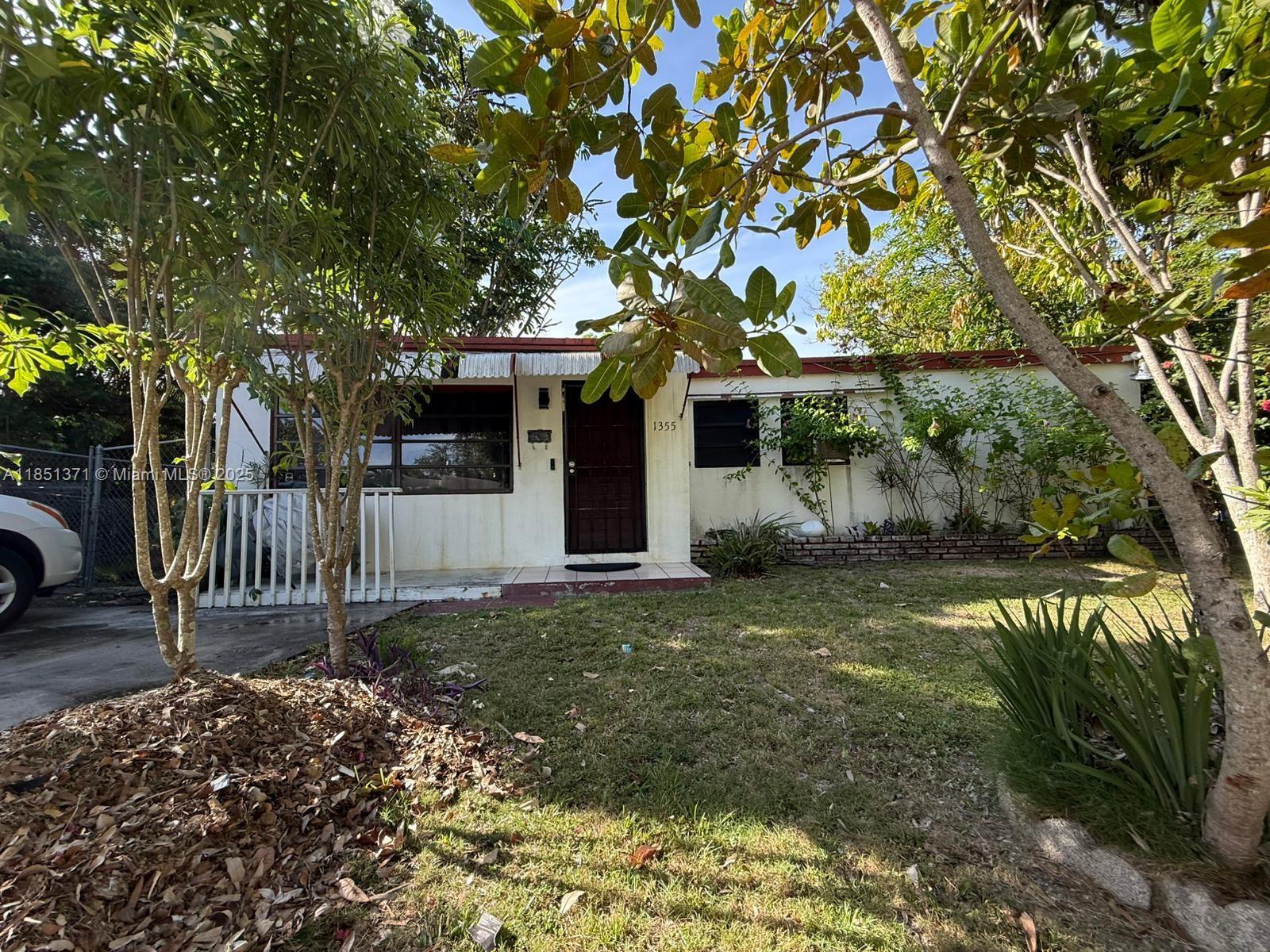 1355 NE 139th St  North Miami FL 33161 photo