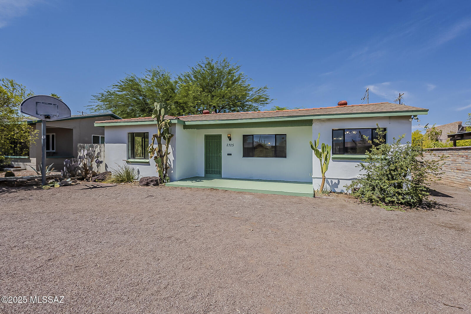 Property Photo:  2325 N Hampton Street  AZ 85719 