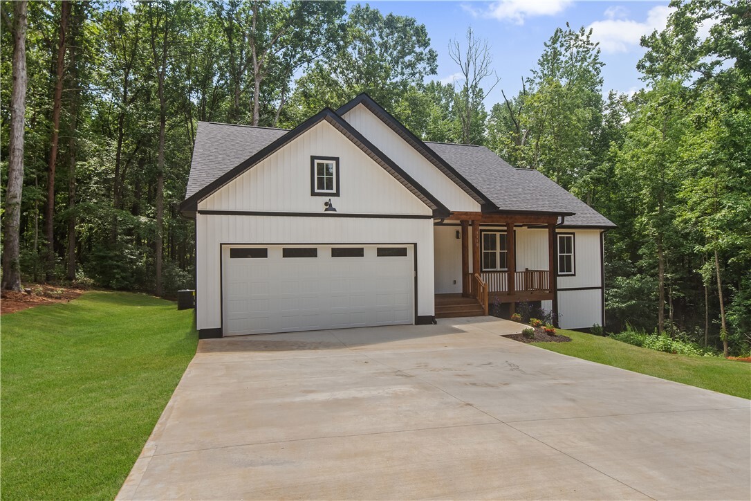Property Photo: 5110 Sunset Drive SC 29642