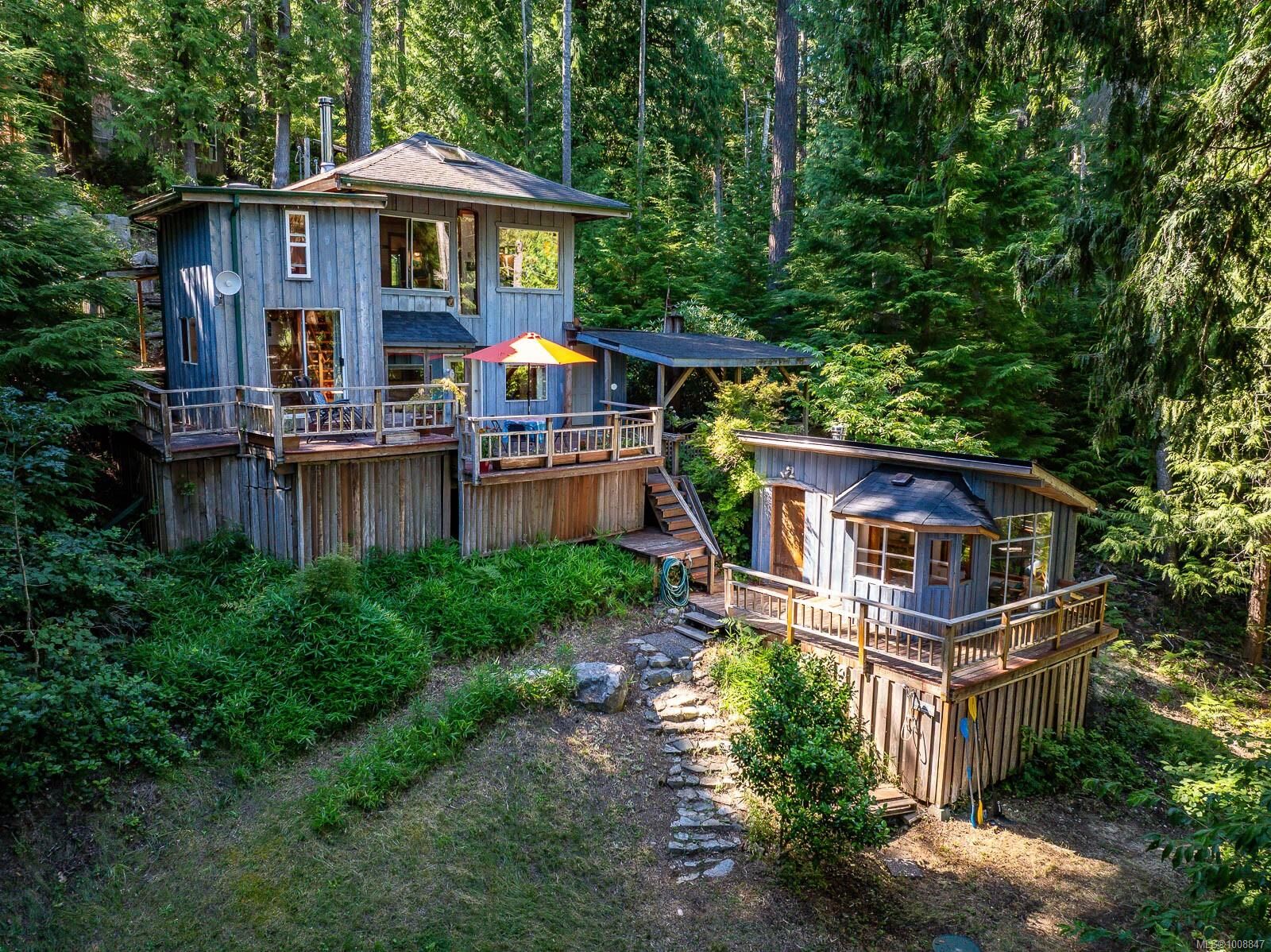 Property Photo: 838 Sutil Point Rd BC V0P 1K0