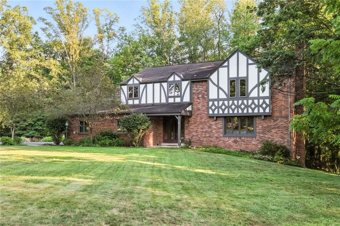 Property Photo:  4219 Wembleton Dr  PA 15101 