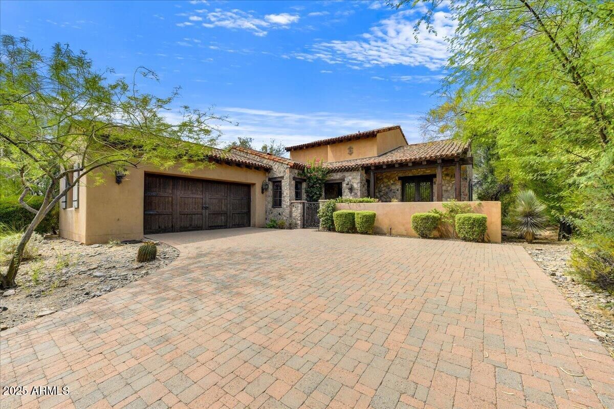 Property Photo:  18802 N 101st Place  AZ 85255 