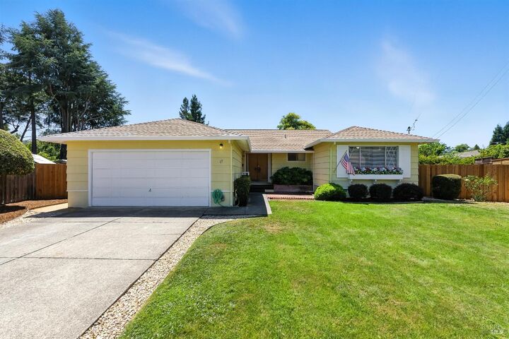 Property Photo: 17 Kristy Court CA 94947