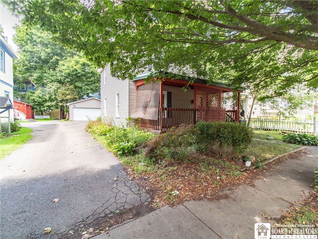 Property Photo:  7 Geneva Street  NY 14701 