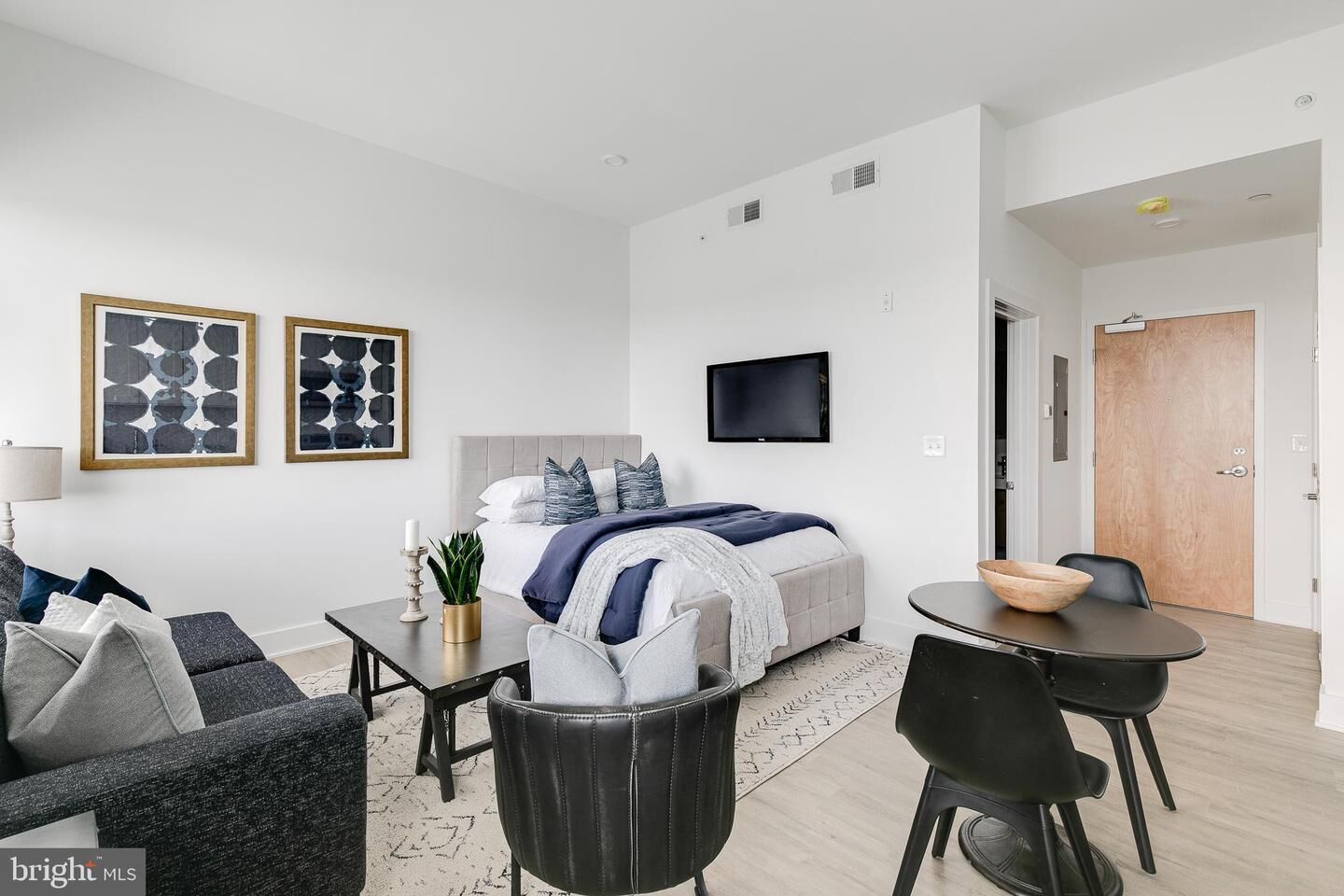 Property Photo:  2201 Washington Avenue Unit 207  PA 19146 
