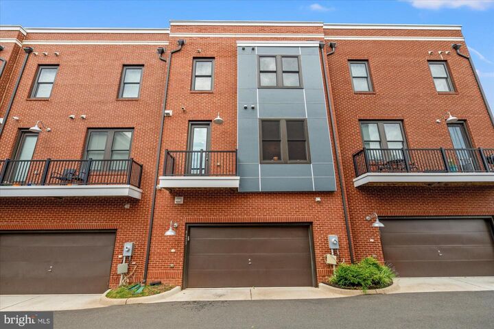 Property Photo:  8423 Reformatory Way  VA 22079 