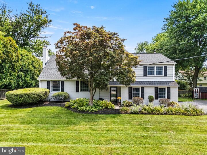 Property Photo: 502 W Brookhaven Road PA 19086