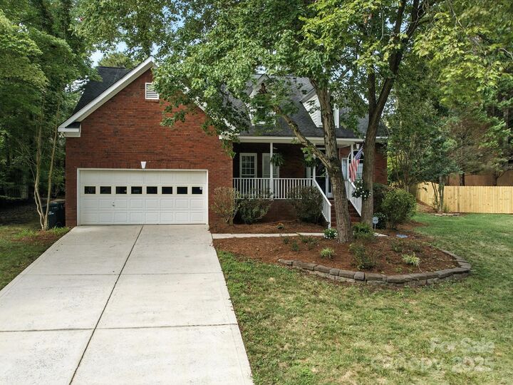 Property Photo: 8103 Rachel Court NC 28173