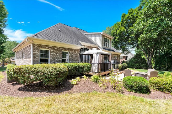 Property Photo: 267 Spring Run Drive NC 28117