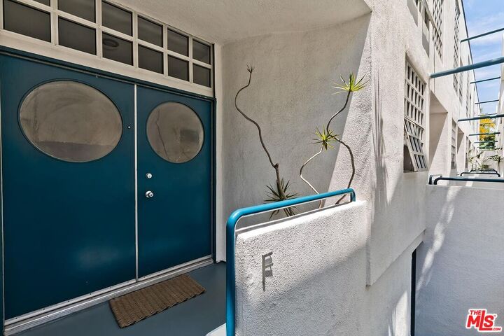 Property Photo: 2336 28th St CA 90405