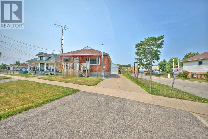 Property Photo:  323 Niagara Street  ON L2M 4V9 