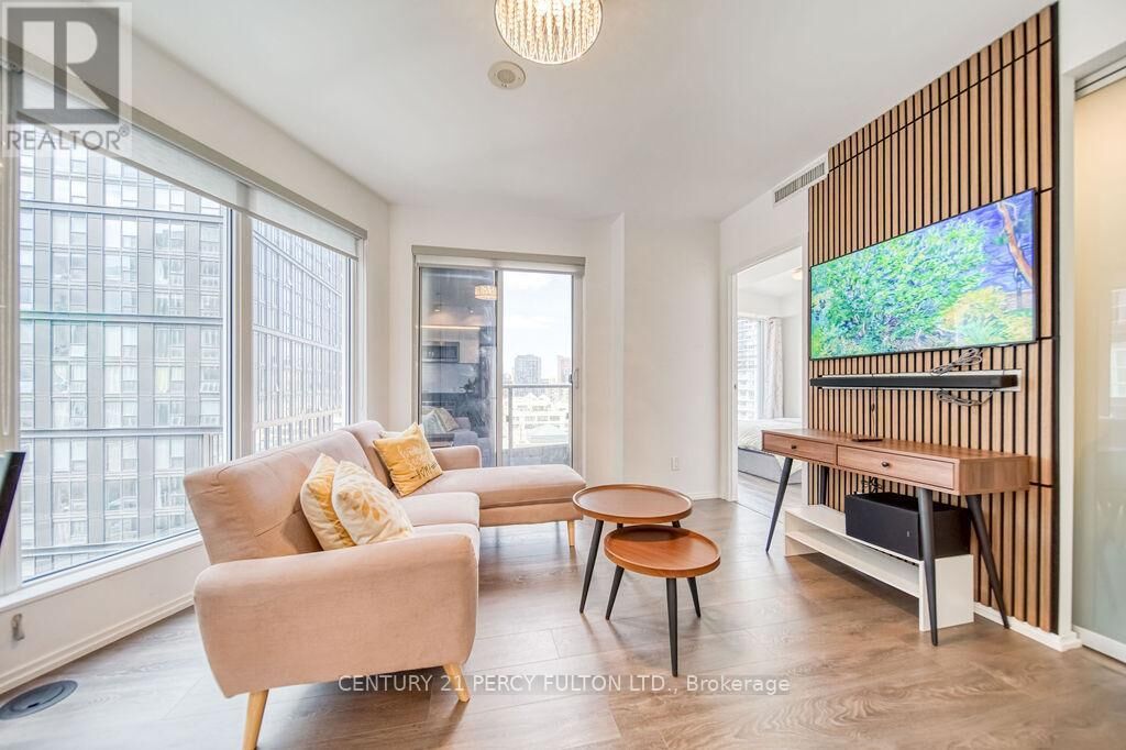 Property Photo:  68 Shuter Street 2308  ON M5B 0B4 