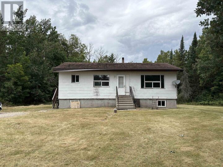 Property Photo:  9805 621 Hwy  ON P0W 1M0 