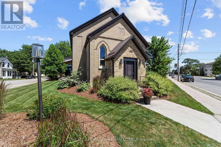 Property Photo:  142 Main Street  ON N0M 2J0 