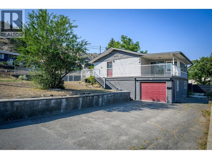880 Woodhaven Drive  Kamloops BC V2B 6E5 photo