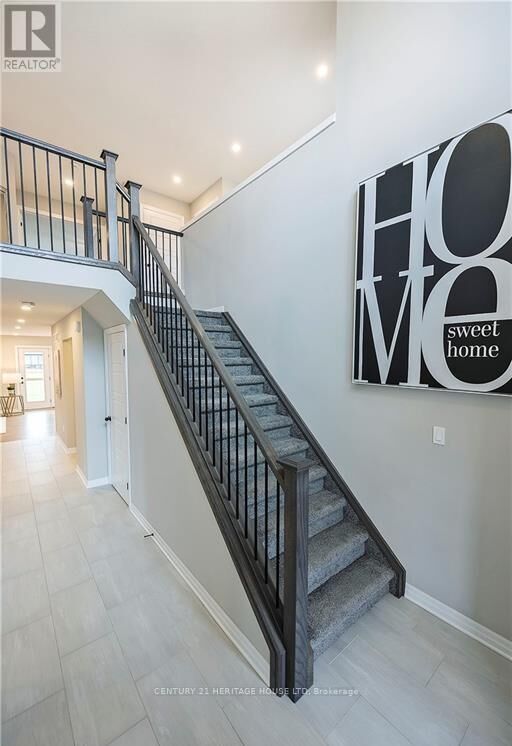 Property Photo:  22 Foxtail Lane  ON N5R 0J2 