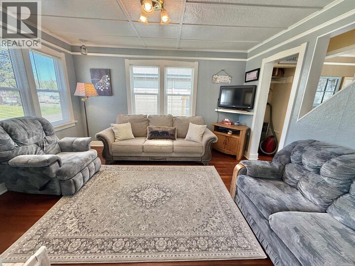 Property Photo:  4374 Sanders Avenue  BC V0K 2R0 