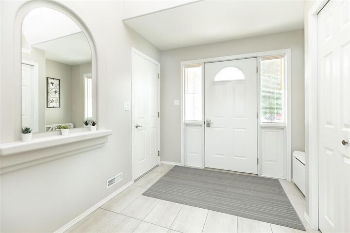 Property Photo:  45 4th Avenue  MB R0A 0C0 