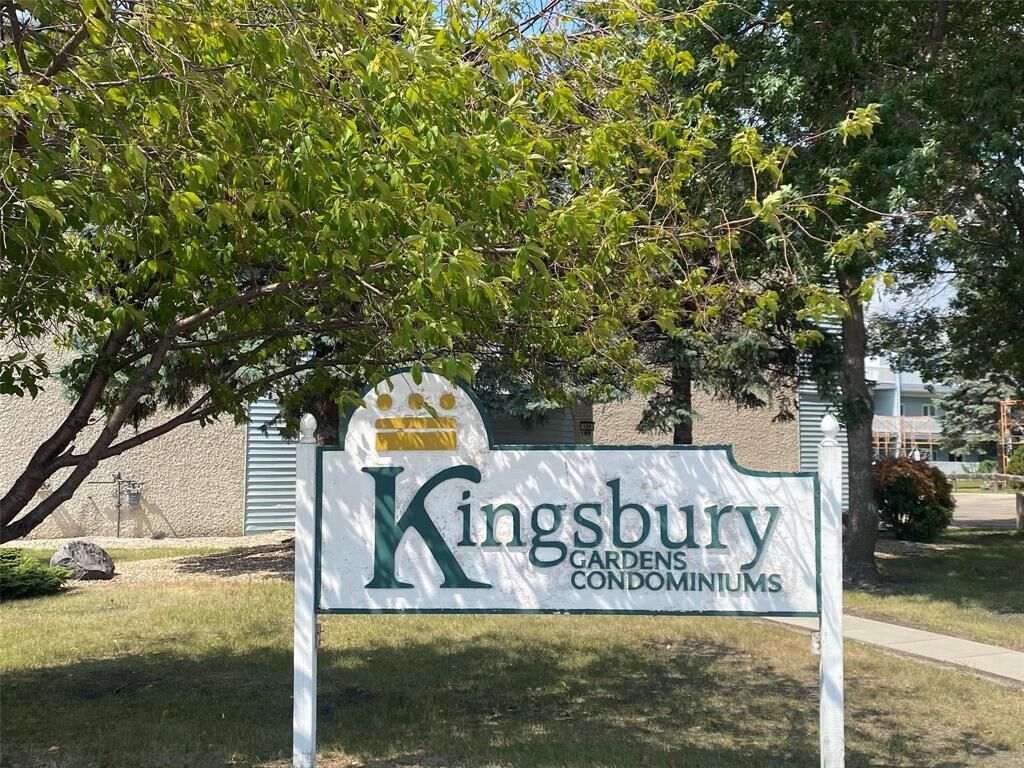 Property Photo:  189 Watson Street  MB R2P 2E1