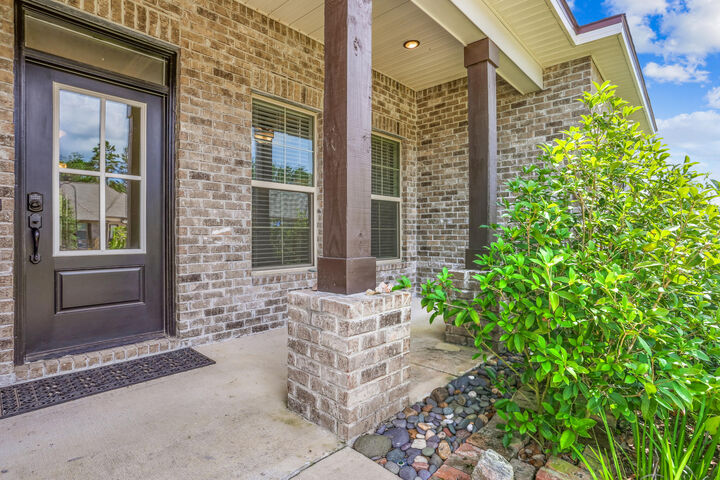 Property Photo:  258 Blaze Boulevard  FL 32439 