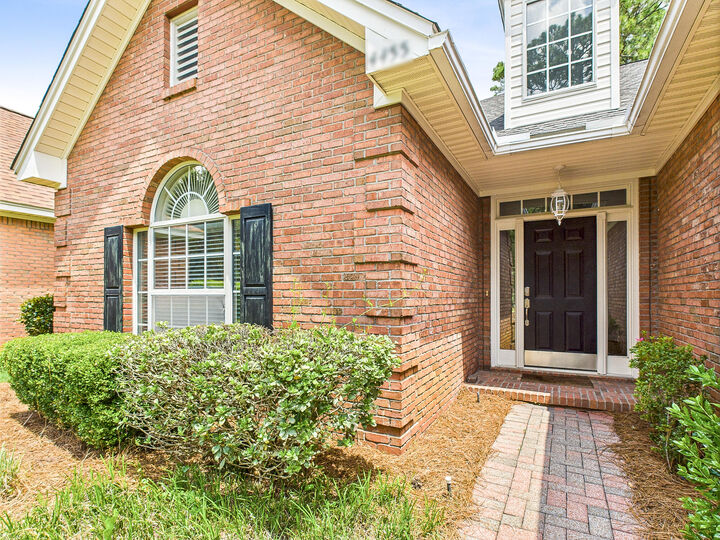 Property Photo: 4455 Turnberry Place FL 32578