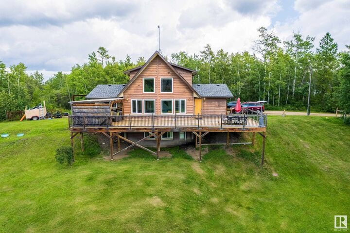 Property Photo:  51110 Rge Road 214 193  AB T8E 1G7 