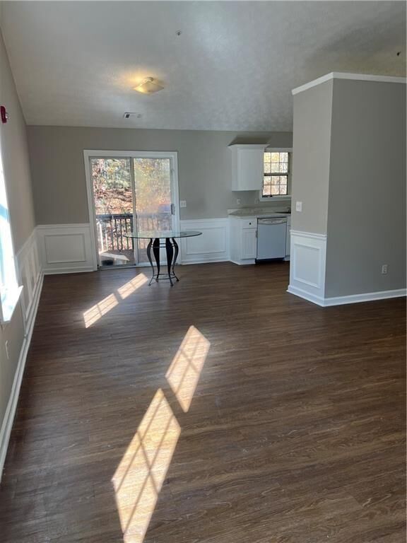 Property Photo:  1521 Evanston Court  GA 30062 
