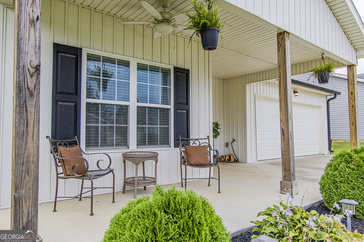 Property Photo: 10 Nest Drive NW GA 30165