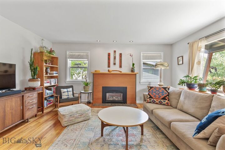 Property Photo: 709 S 12th MT 59715