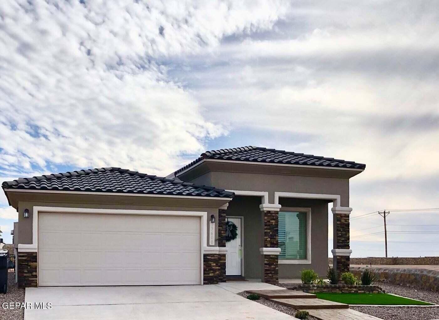 Property Photo: 3841 Peak Place TX 79938