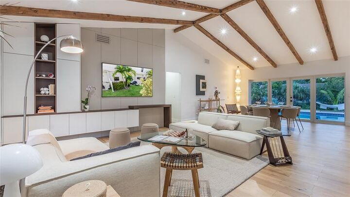 Property Photo:  7609 NW 40th St  FL 33065 
