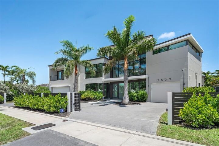 2500 Middle River Drive  Fort Lauderdale FL 33305 photo