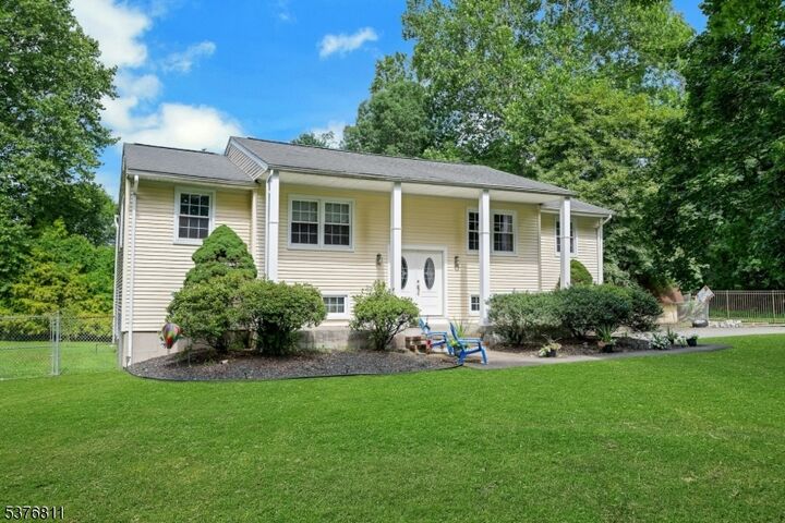 26 Meslar Rd  Morris Twp. NJ 07950 photo