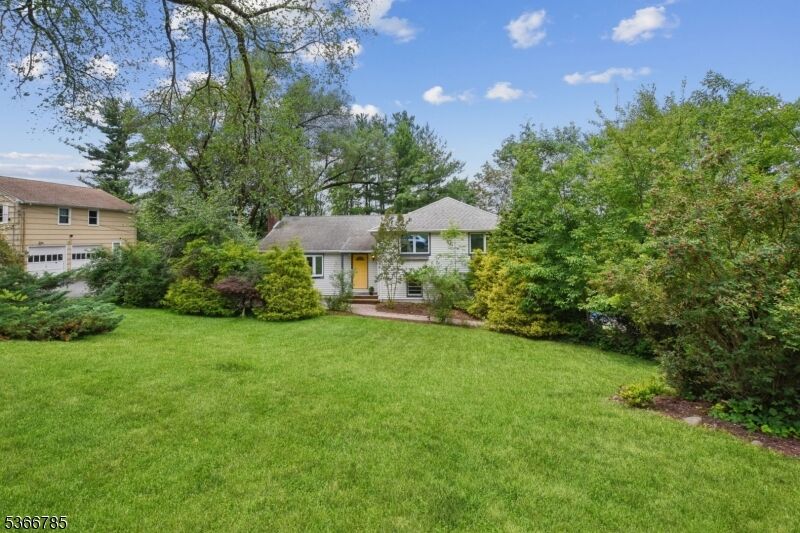 Property Photo:  39 Prospect Rd  NJ 07039 