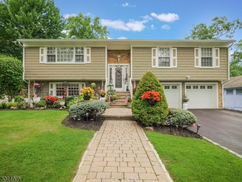 Property Photo: 37 Roosevelt Blvd NJ 07006