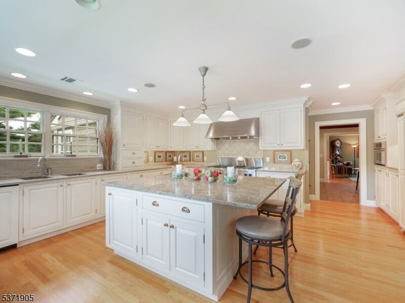 Property Photo:  37 Roosevelt Blvd  NJ 07006 