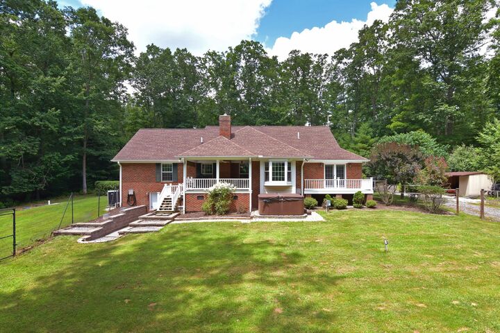 Property Photo:  992 Asbury Trace  WV 24901 