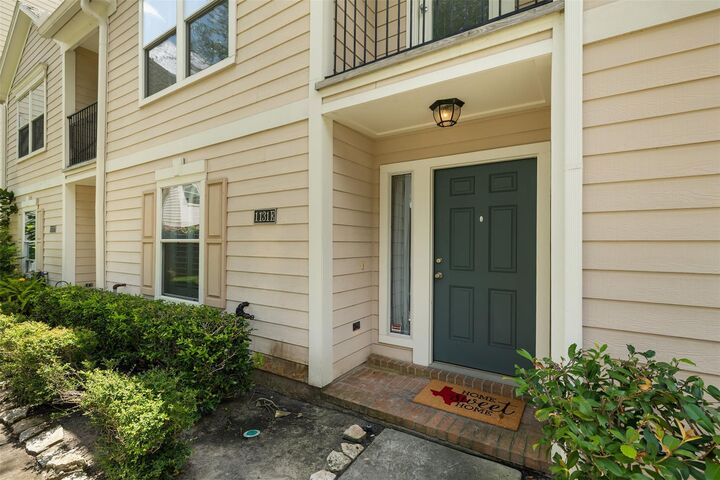 Property Photo: 1131 W 24th Street E TX 77008