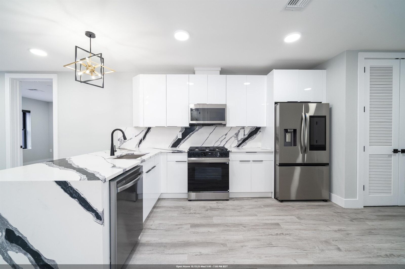 Property Photo: 187 Culver Ave 207 NJ 07305