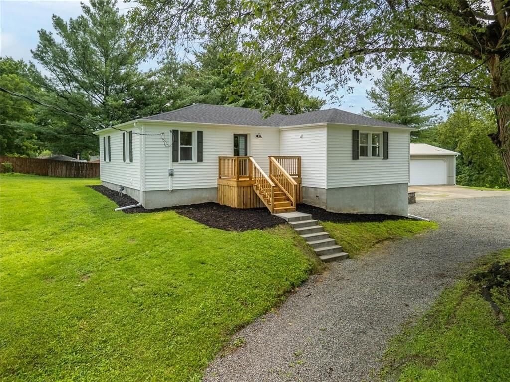 Property Photo: 2832 Rushmore Lane MO 64505